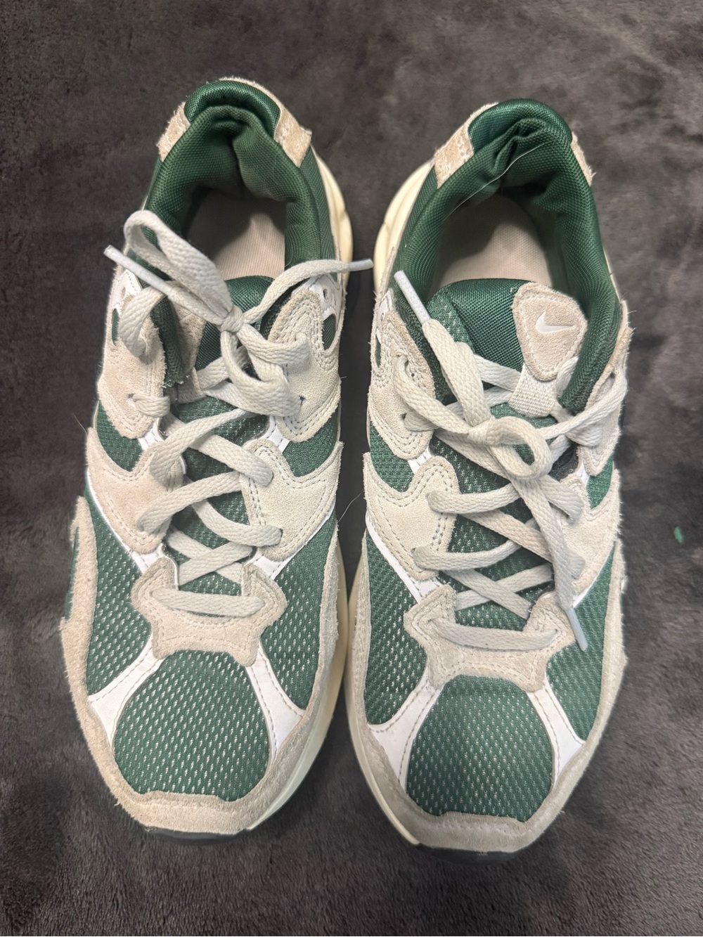 Women's size 8 Nike Green and Cream Athletic Sneakers